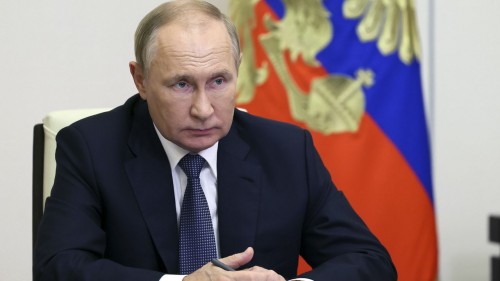 La Corte dell’Aia fa propaganda contro Putin e collabora con la NATO per un cambio di regime